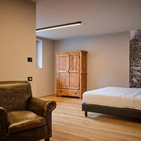 Bed & Breakfast Luxury Sali E Tabacchi 4*